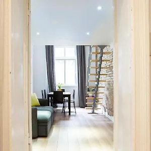 Mitte Prenzlauerberg Industrial Style Apartment