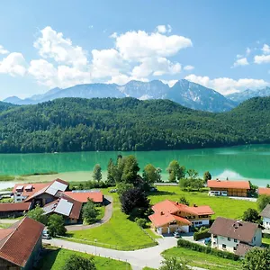 https://landhaus-emanuel.com-bavaria.com
